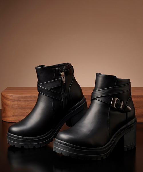 Botines Laura color negro para mujer