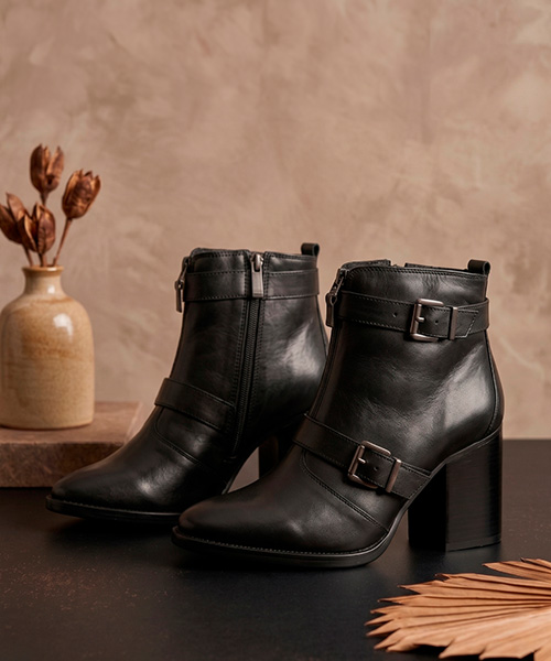 Botines Lucía color negro para mujer