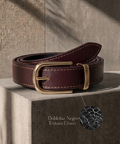 Correa Samy con textura en croco color vino tinto para mujer